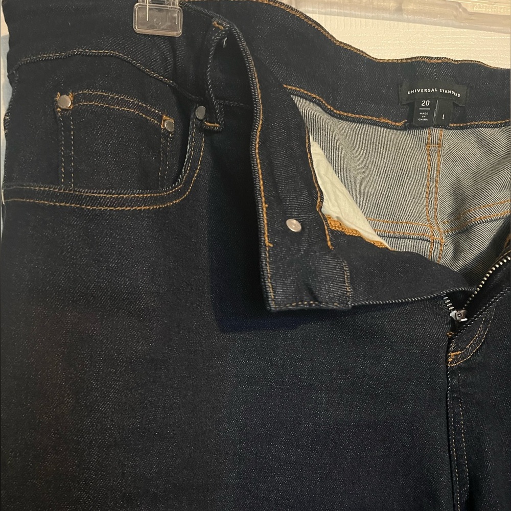 Universal Standard Bae Boyfriend Straight Leg Jeans - Picture 5 of 5